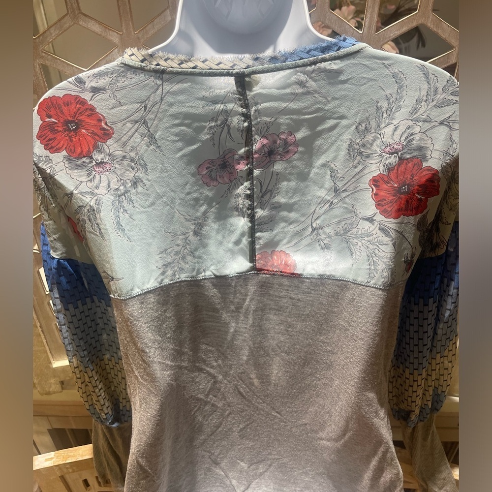 Anthropologie | Tiny Balloon Sleeve Blouse - Picture 8 of 8